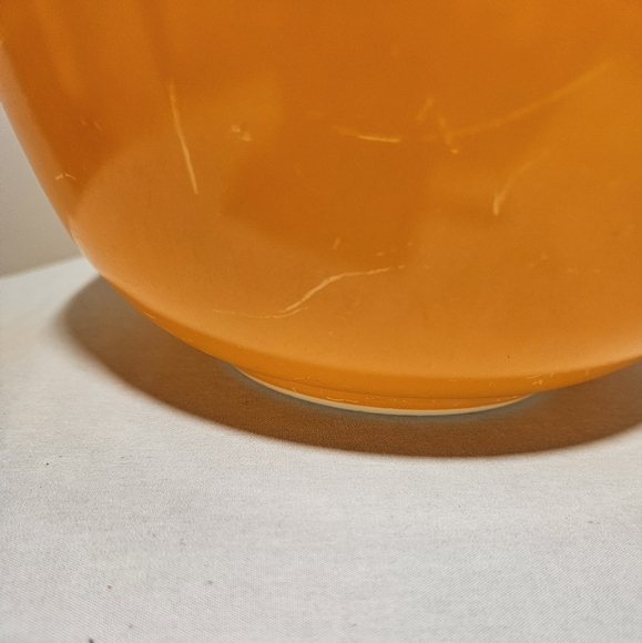 Vintage Pyrex Citrus Orange 403 Mixing/ Nesting Bowl - Picture 4 of 5